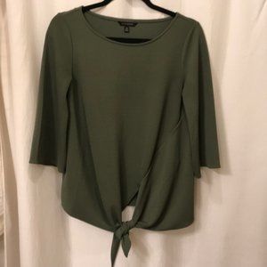 NWOT Banana republic tie front top army green XS